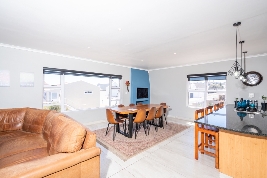 4 Bedroom Property for Sale in Myburgh Park Western Cape